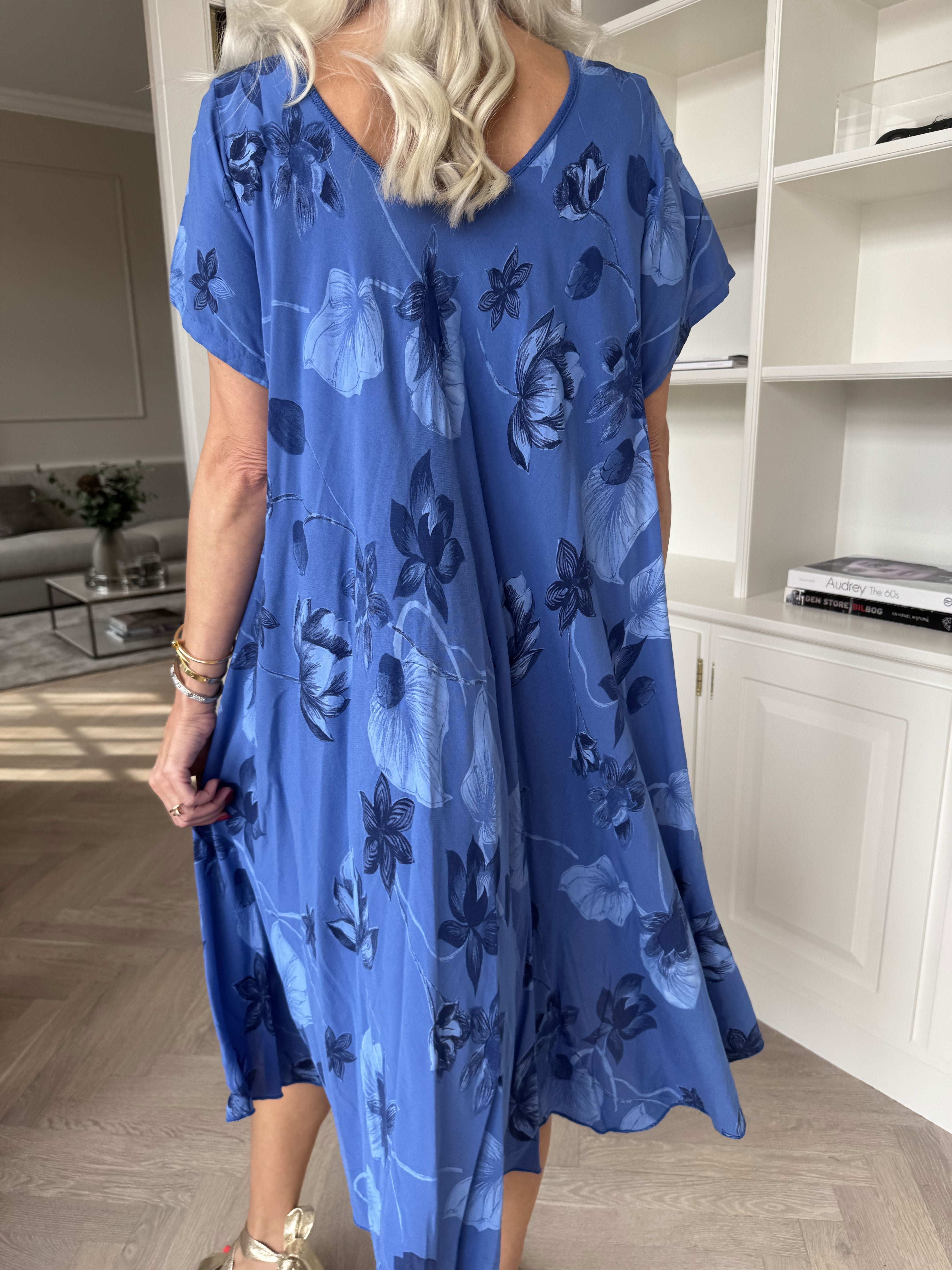 Bora - Sød tunikakjole i bomuld med blomsterprint